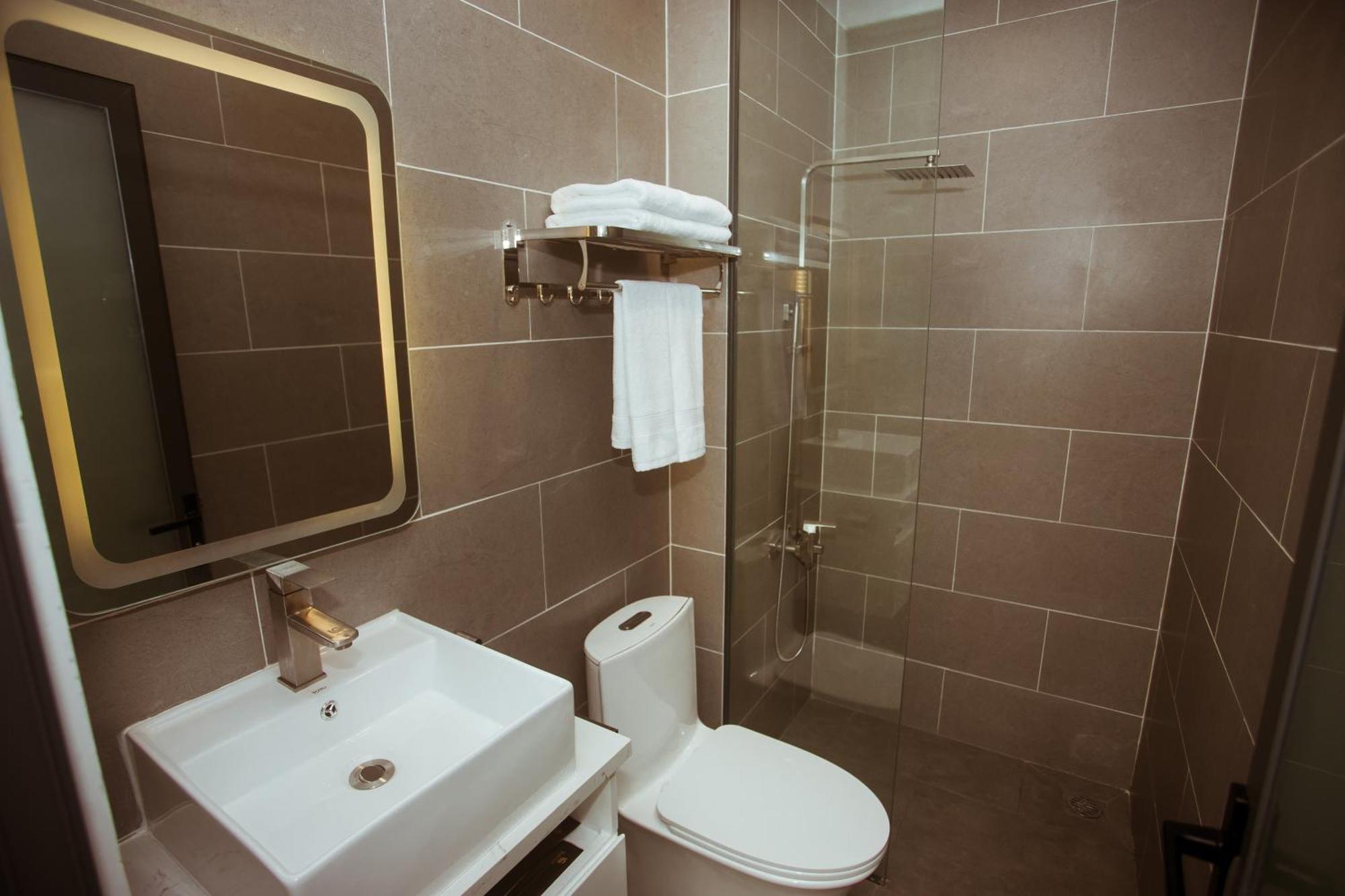 Lee Charming Hotel Nha Trang Kültér fotó